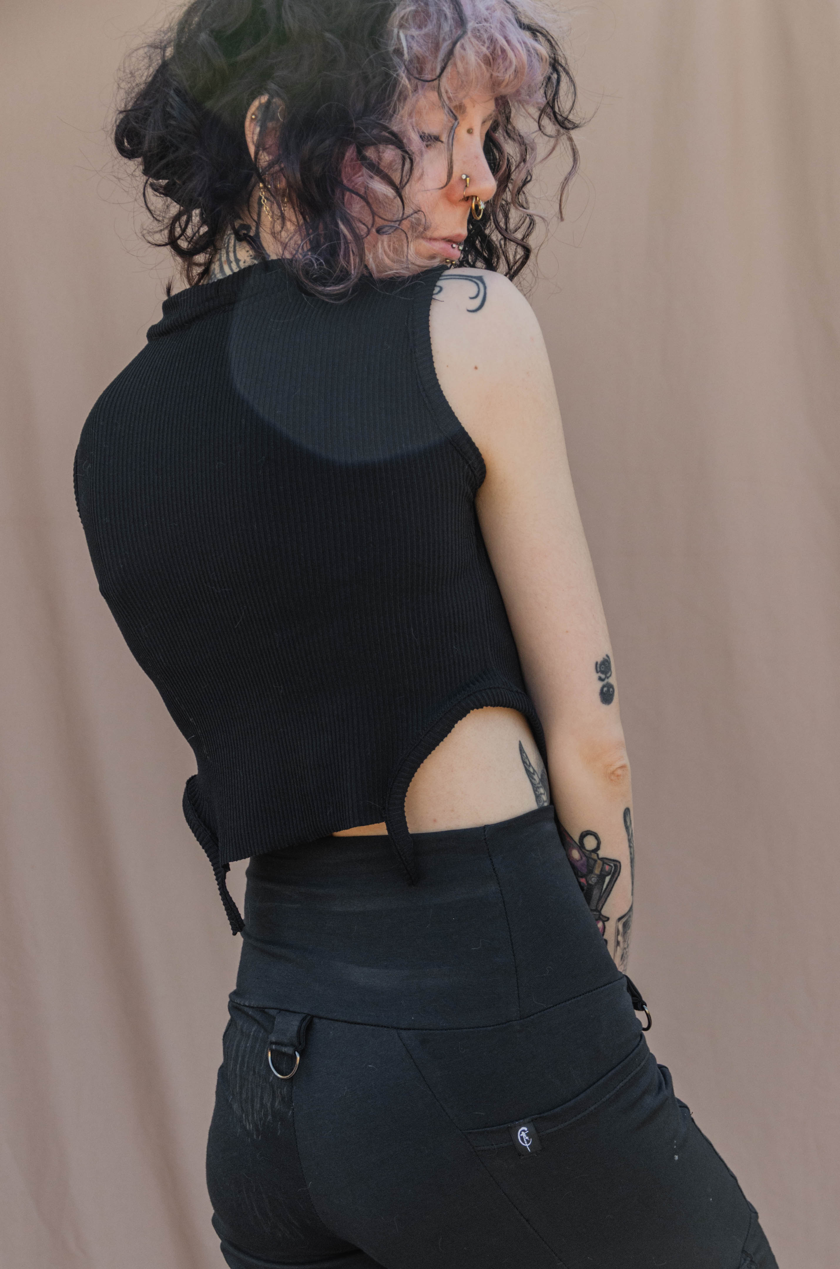 DOKO lace up tank [Black]