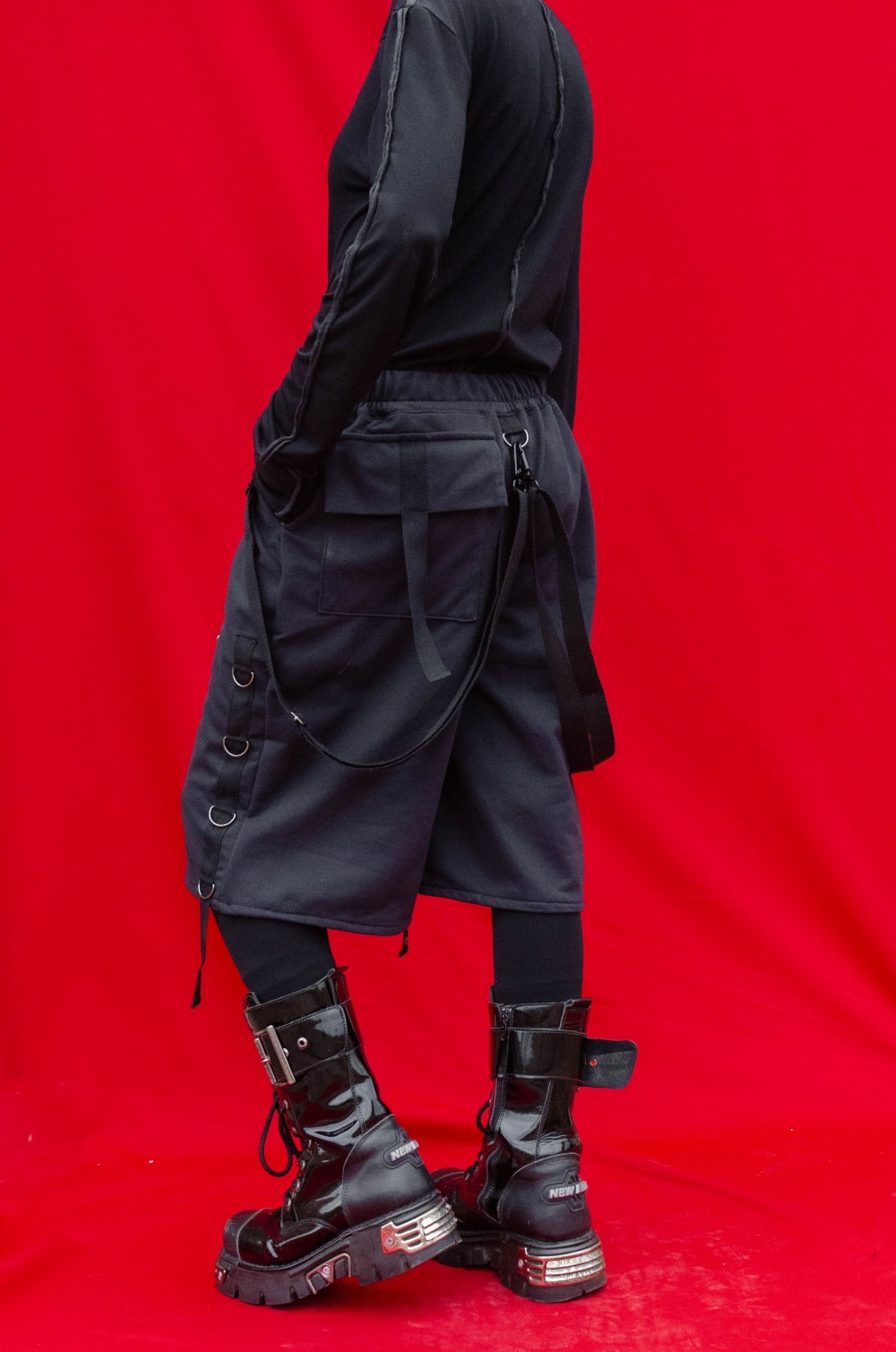 BLORN Asymmetrical cargo shorts [BLACK]