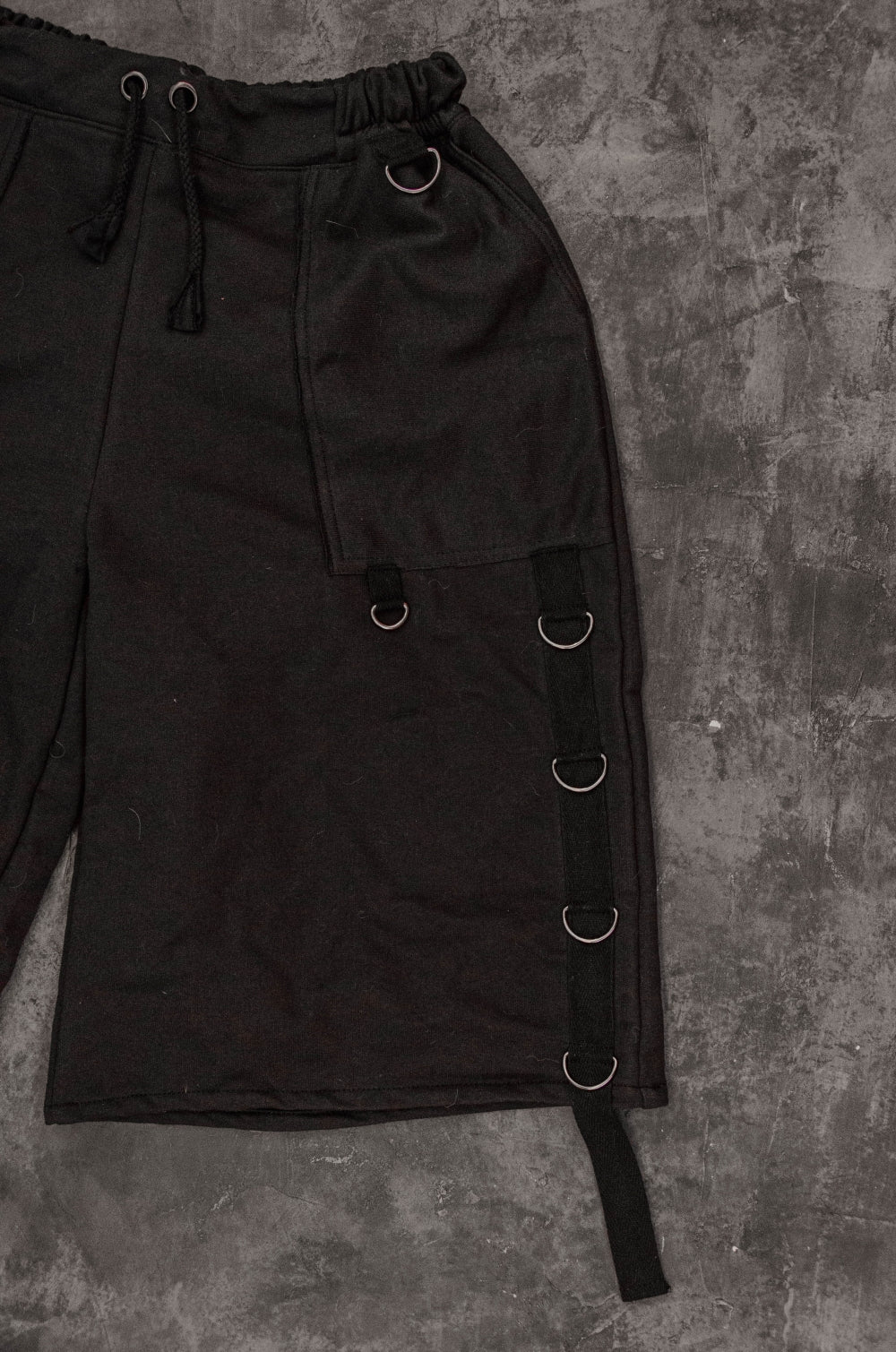 BLORN Asymmetrical cargo shorts [BLACK]