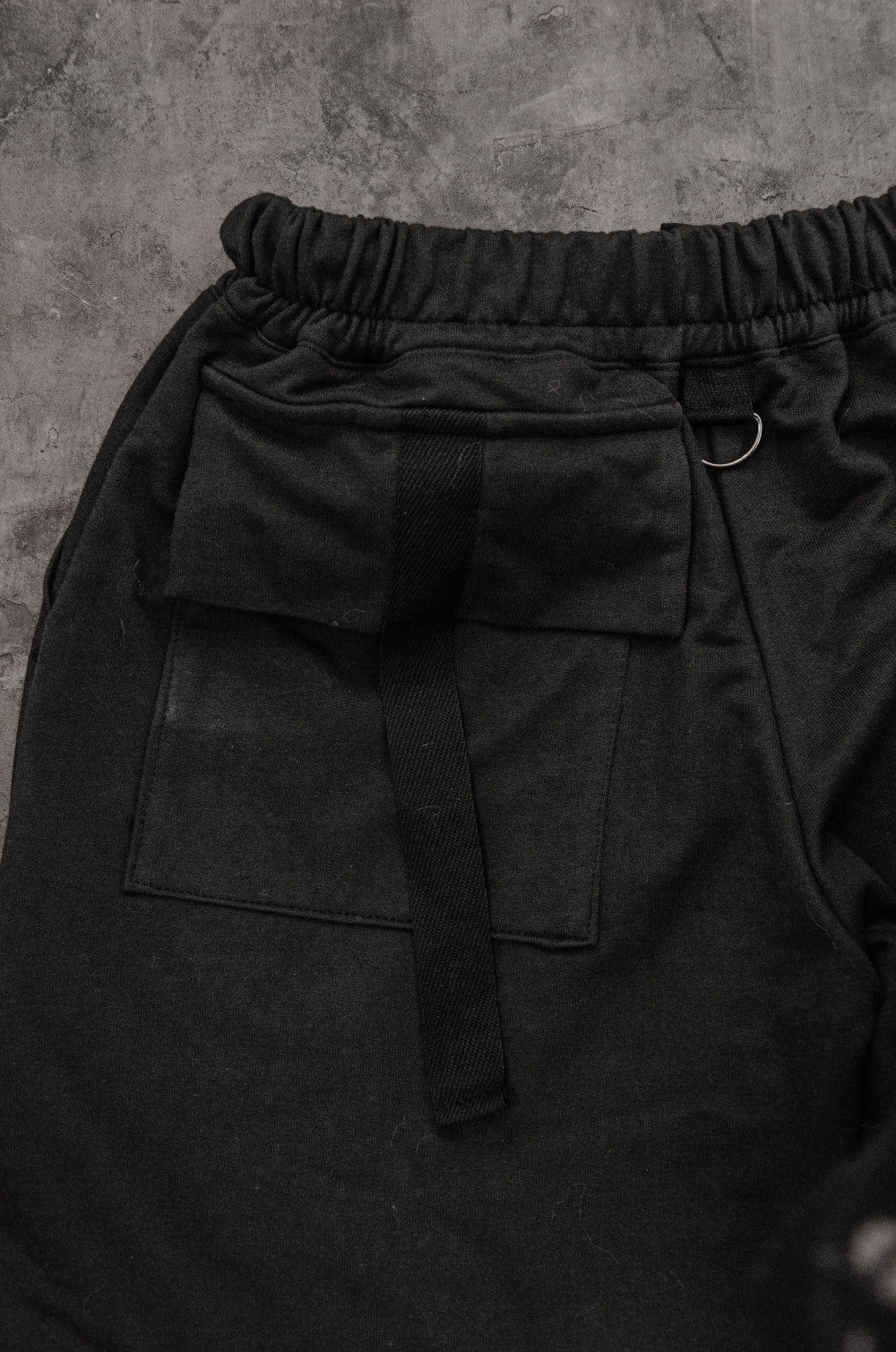 BLORN Asymmetrical cargo shorts [BLACK]
