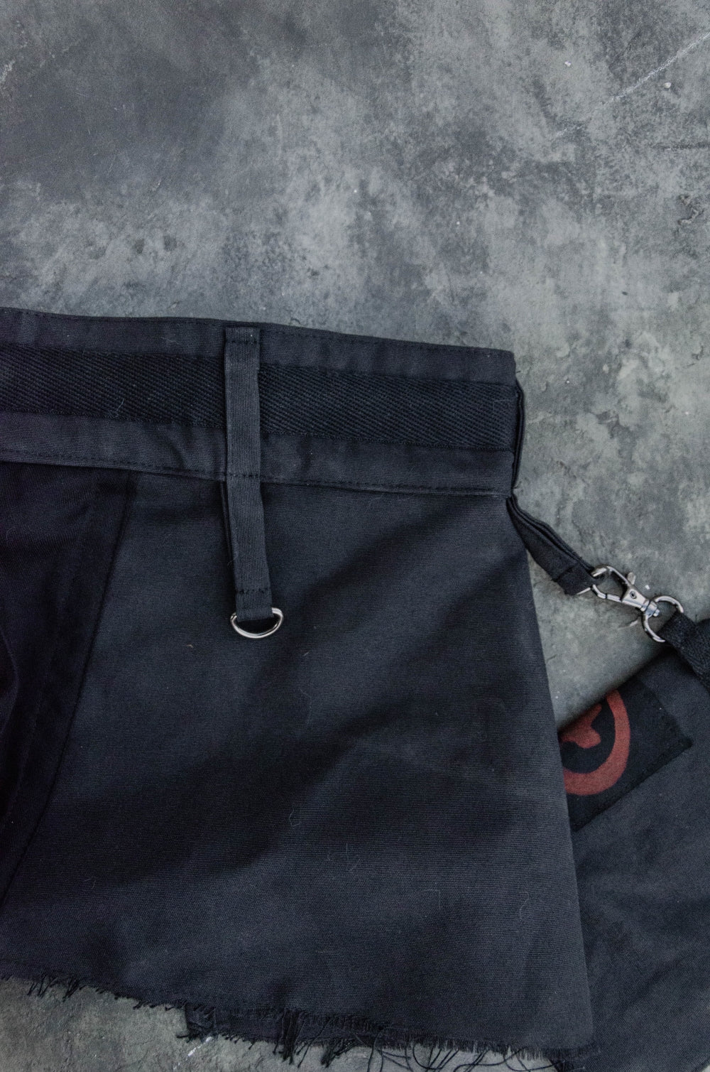 HALSO Multifunctional body overlay skirt belt [Black]