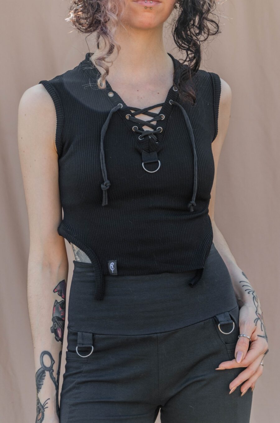 DOKO lace up tank [Black]