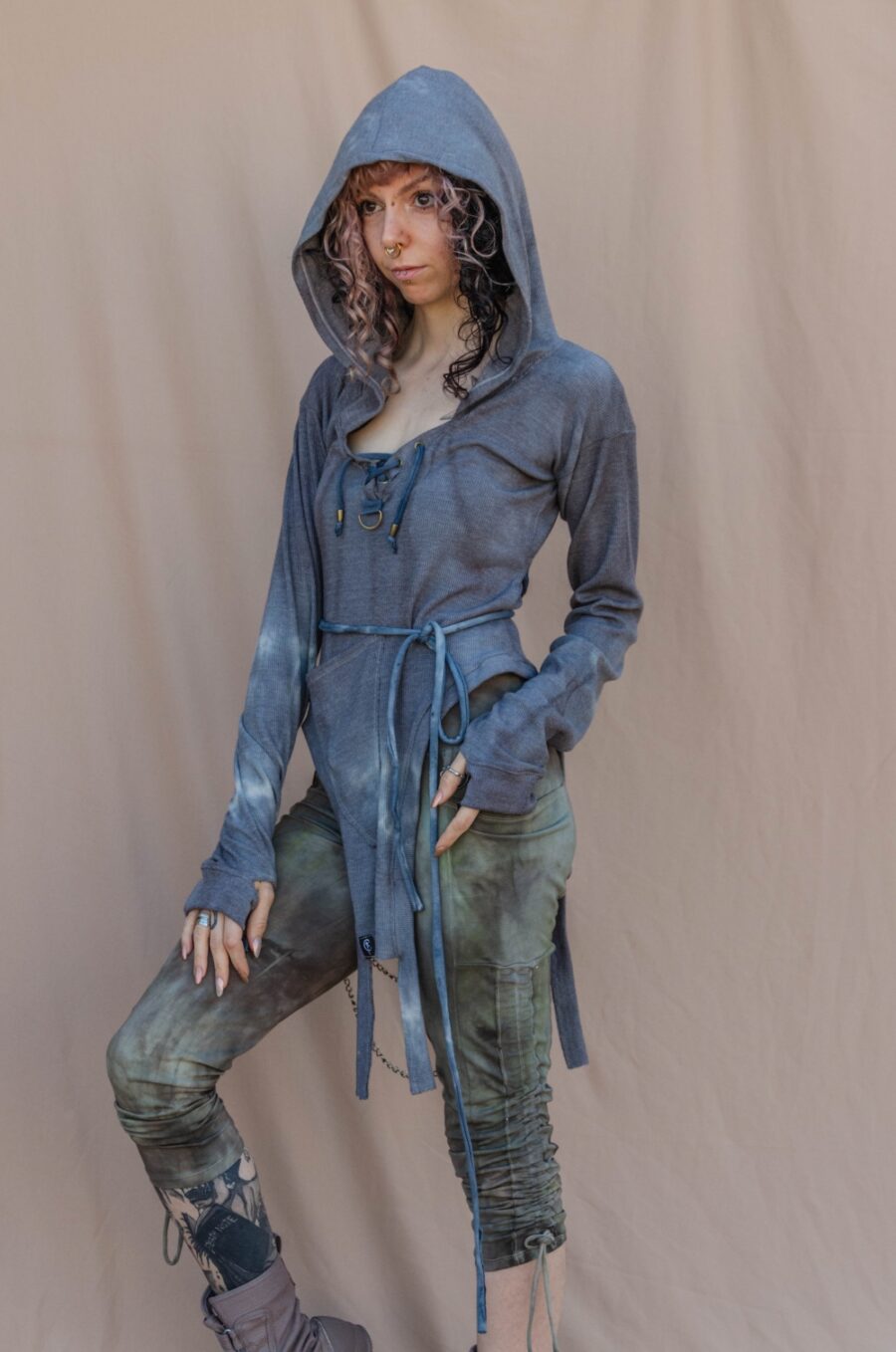 DOTHRE hooded longsleeve [ENFACTUM]