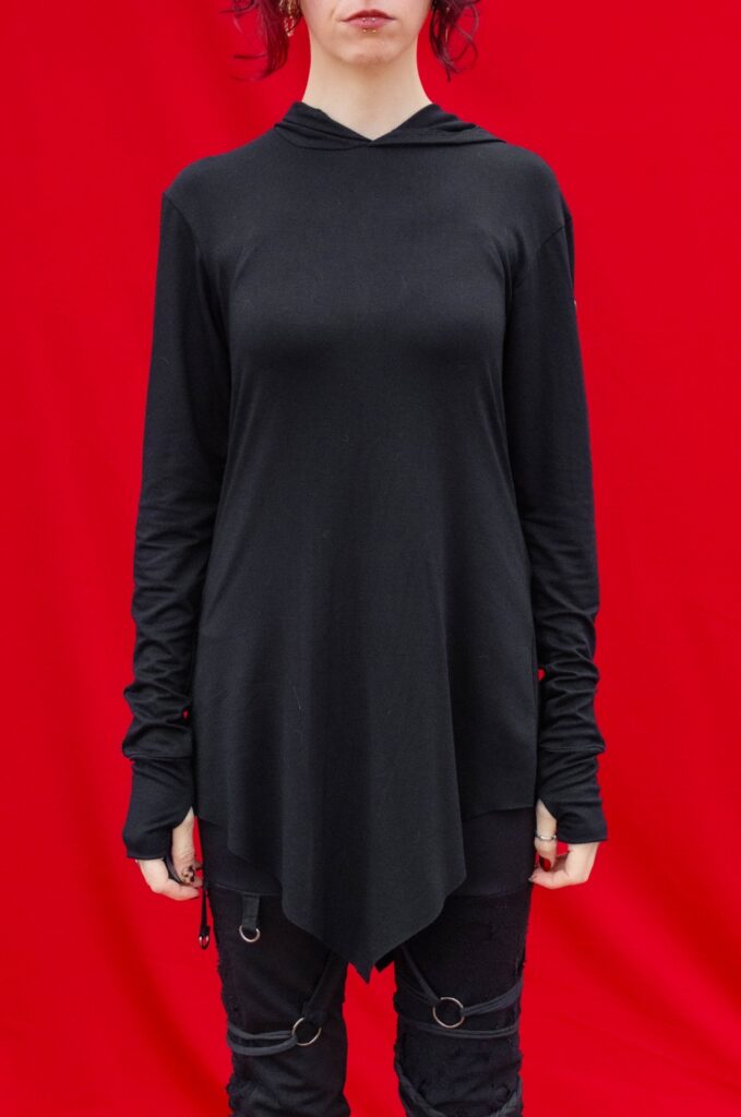 CROIKA black long sleeve hooded fitted top by YNHOIA