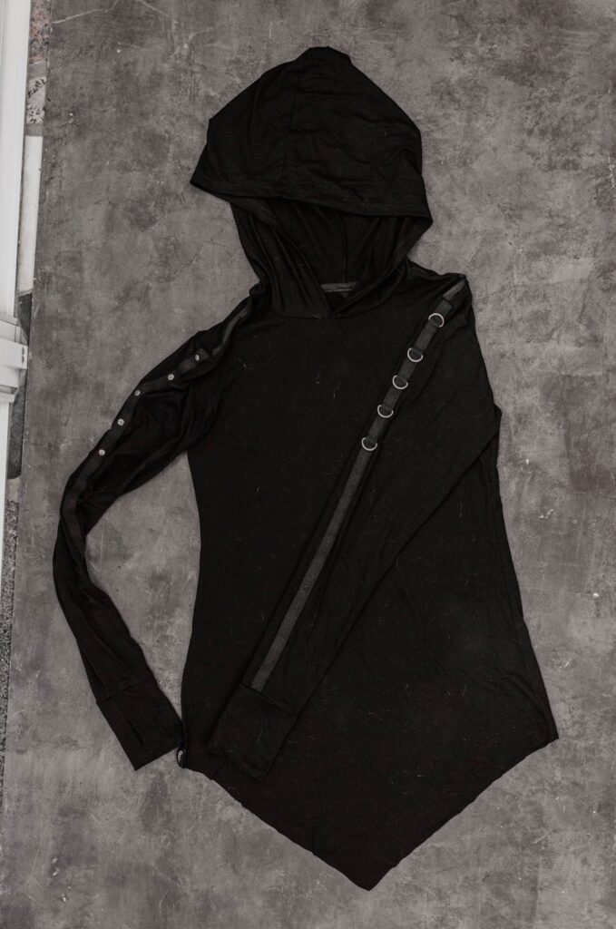 slow fashion detail made by YNHOIA zero waste and unisex patterns