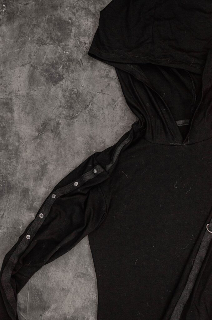 slow fashion detail made by YNHOIA zero waste and unisex patterns