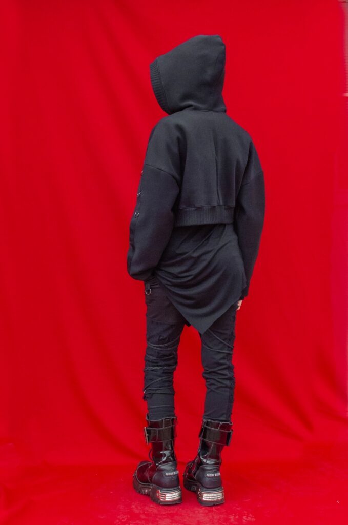 ORBON-cropped-hoodie-outfit-YNHOIA (4)