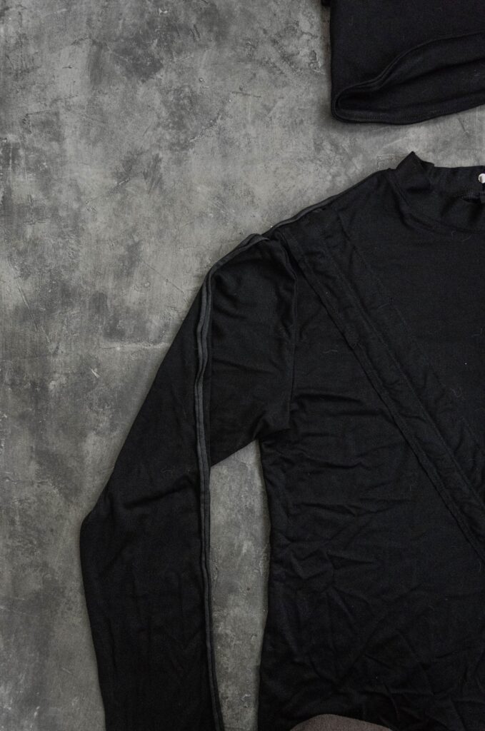 TERKRO-detachable-hood-longsleeve-YNHOIA (3)