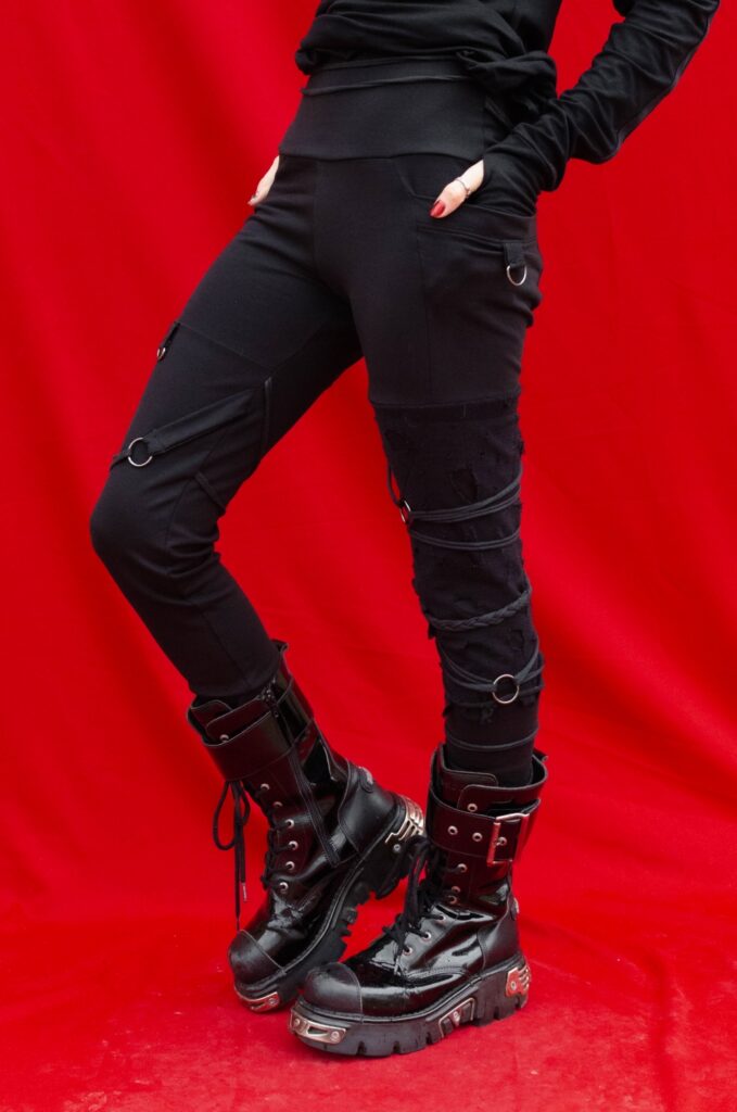 TRAPE gothic and cyberpunk techwear leggings made by YNHOIA